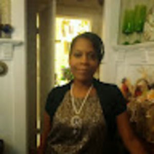 Meet your Posher, Tia